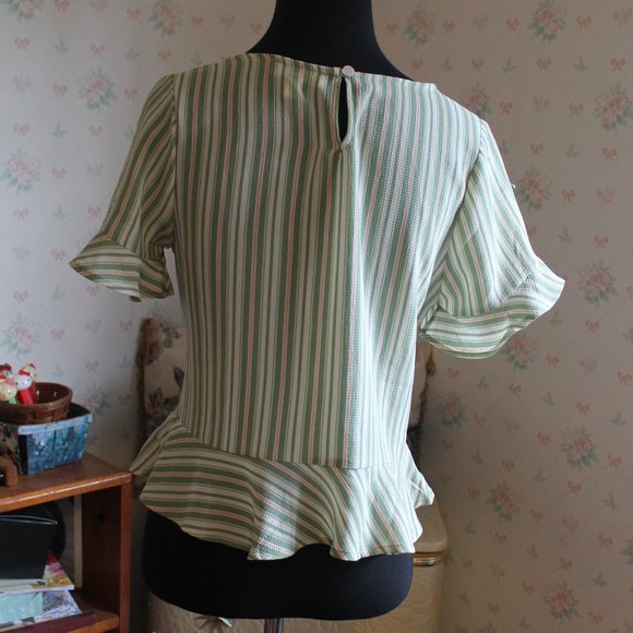 Monteau Peplum Blouse, Small - Picture 6 of 9